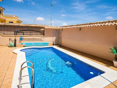 PoolOfHouse