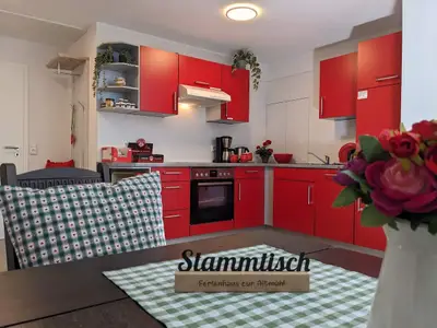 Gut ausgestattete Küche für beide Gartenhäuser