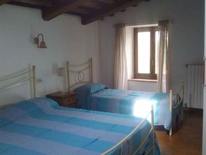 23966145-Ferienhaus-4-Orvieto-300x225-5