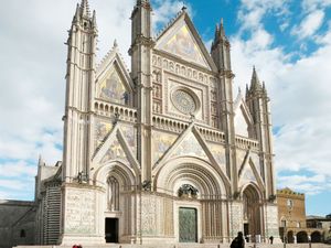 23853044-Ferienhaus-3-Orvieto-300x225-5