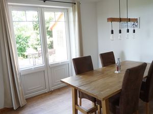 23898630-Ferienhaus-4-Osterhever-300x225-3