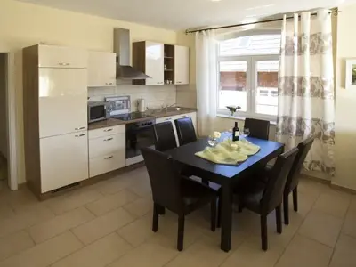 Ferienhaus für 8 Personen (55 m²) in Ostseebad Kühlungsborn 5/7