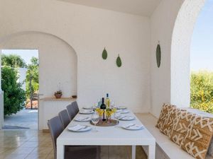 21593667-Ferienhaus-8-Ostuni-300x225-2