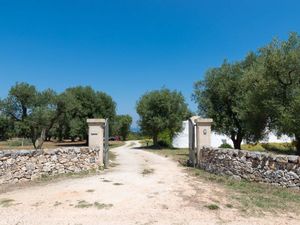 22170303-Ferienhaus-4-Ostuni-300x225-4