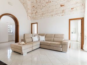 23345892-Ferienhaus-9-Ostuni-300x225-2