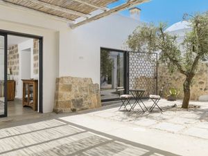 23582188-Ferienhaus-8-Ostuni-300x225-1