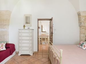 23664444-Ferienhaus-4-Ostuni-300x225-5