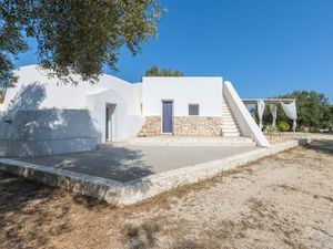 23891436-Ferienhaus-5-Ostuni-300x225-5