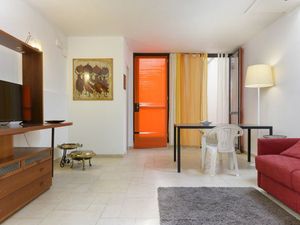 23981100-Ferienhaus-3-Ostuni-300x225-5