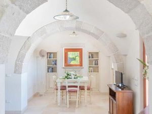 23560248-Ferienhaus-6-Ostuni-300x225-3