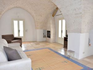 23568441-Ferienhaus-6-Ostuni-300x225-3