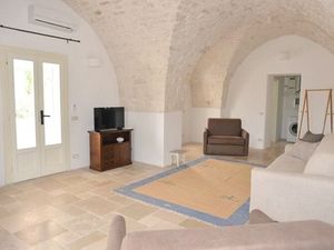 23568441-Ferienhaus-6-Ostuni-300x225-5