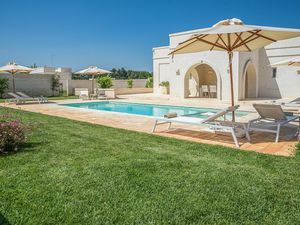 23894833-Ferienhaus-6-Ostuni-300x225-2