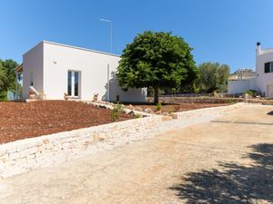 24027217-Ferienhaus-4-Ostuni-300x225-2