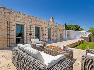 23761071-Ferienhaus-4-Ostuni-300x225-1