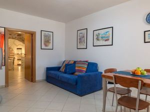 21988155-Ferienhaus-2-Ostuni-300x225-1