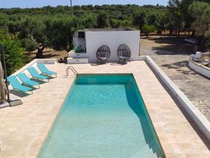 23923097-Ferienhaus-6-Ostuni-300x225-5