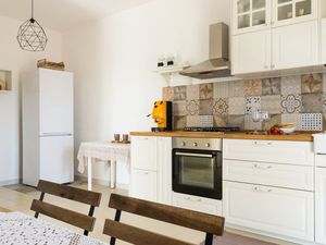 23056727-Ferienhaus-5-Ostuni-300x225-3