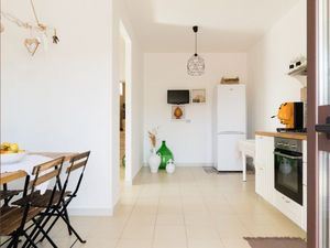 23056727-Ferienhaus-5-Ostuni-300x225-4