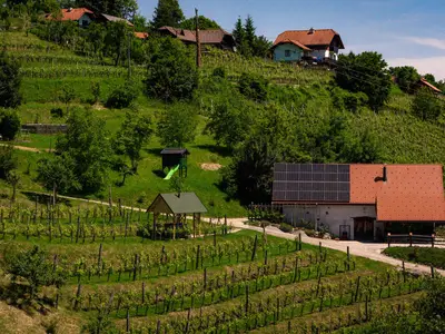 Ferienhaus für 4 Personen (60 m²) in Otocec 1/10