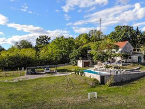 23741148-Ferienhaus-7-Otok-300x225-4