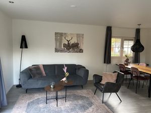 23987533-Ferienhaus-4-Otterlo-300x225-1