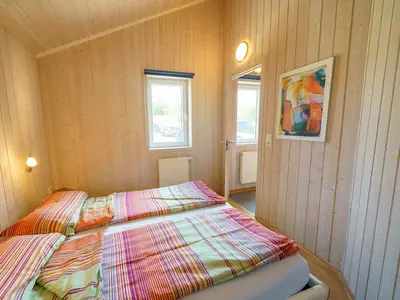 Schlafzimmer mit Doppelbett