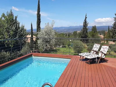 PoolOfHouse