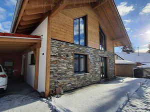 23274280-Ferienhaus-6-Oy-Mittelberg-300x225-3