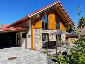 23274280-Ferienhaus-6-Oy-Mittelberg-300x225-0