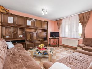 23723624-Ferienhaus-7-Ozalj-300x225-2