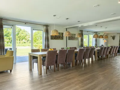 DiningRoom