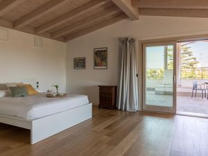 Ferienhaus für 9 Personen (260 m&sup2;) in Padenghe Sul Garda