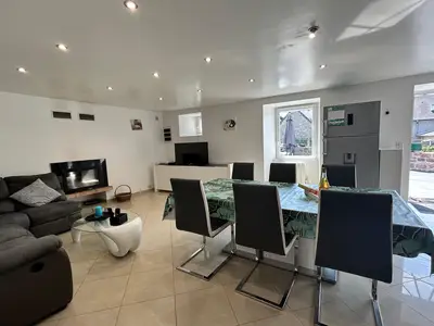 DiningRoom