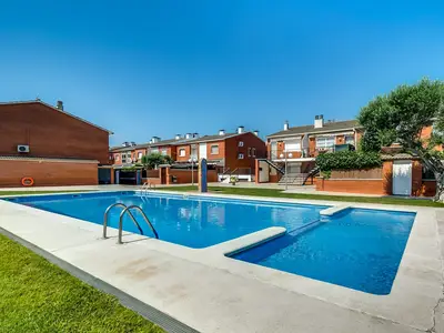 PoolOfHouse