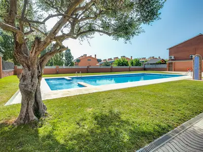 PoolOfHouse