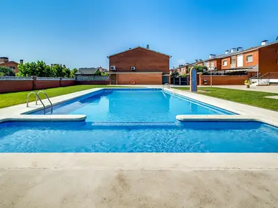 PoolOfHouse