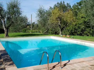 PoolOfHouse