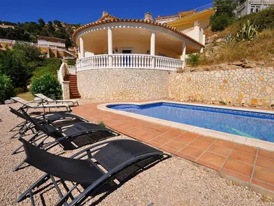 PoolOfHouse