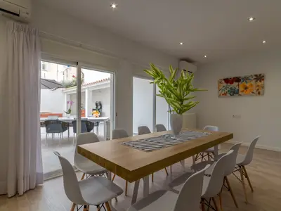 DiningRoom