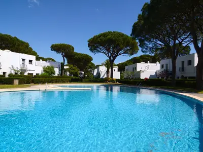 PoolOfHouse