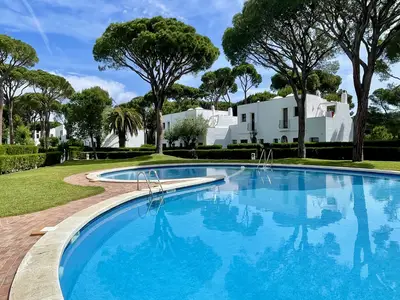 PoolOfHouse