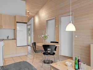 23751793-Ferienhaus-4-Pandrup-300x225-4