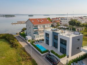 Ferienhaus für 8 Personen (180 m²) in Pašman