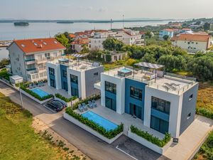 Ferienhaus für 8 Personen (180 m²) in Pašman