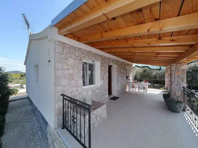 Ferienhaus für 4 Personen (60 m²) in Pašman 1/10