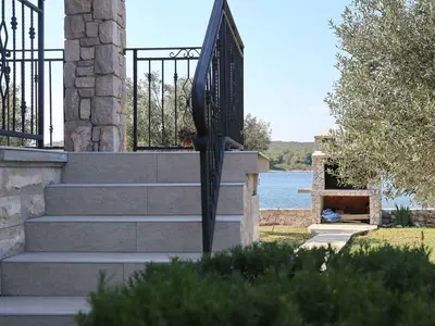 Ferienhaus für 4 Personen (60 m²) in Pašman 2/10