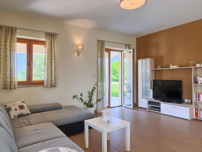 23949677-Ferienhaus-7-Pazin-800x600-1