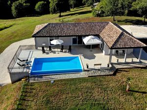 23950375-Ferienhaus-6-Pazin-300x225-0