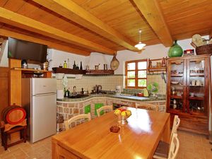 23945062-Ferienhaus-5-Pašman-300x225-5